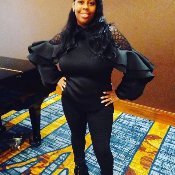 Black elegant blouse - Picture 7 of 7